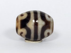 Ancient Round Tiger Tooth & Lotus Motif Dzi Bead - Very Old - 老達洛珠 (AD-R-TTL)