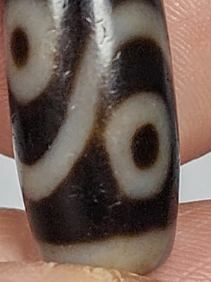 Antique Four Eye & Wave Motif Dzi Bead (TiD-Ant-S-B-FoEW) - Small Dzi