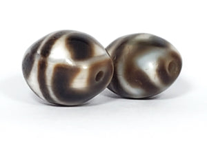 Pair of Antique Round Tiger Tooth Dzi Beads - 老達洛珠 (TiD-Rx2-S-TT-012124)