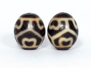 Pair of Round Six Eye Lotus Motif Dzi Beads (R-SiEL-111823)