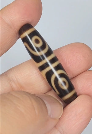 Antique Tibetan Four Eye & Tiger Tooth Motif Dzi Bead (TiD-Ant-200-FoETT-121624)