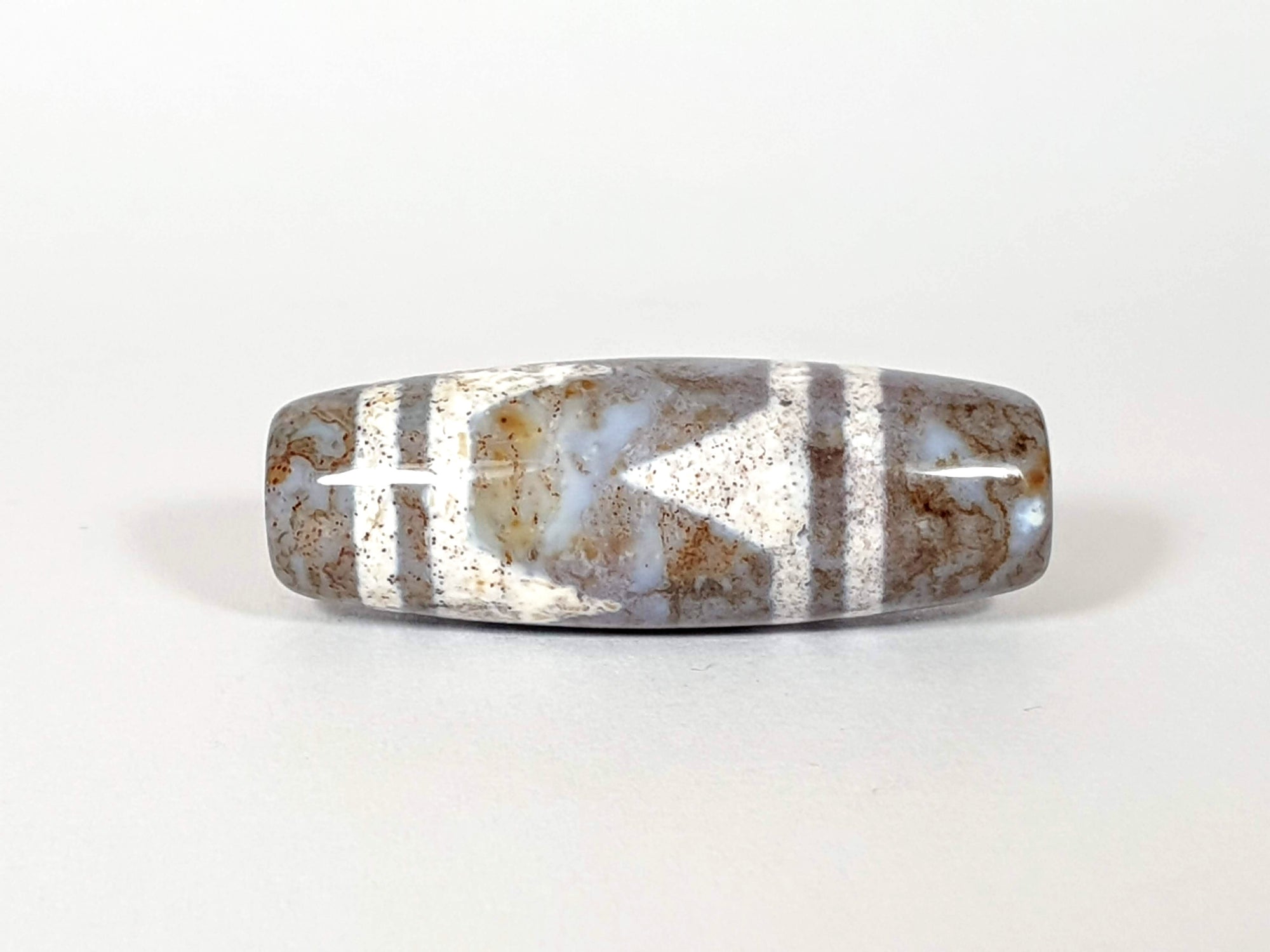 Pair of New Tiger Tooth Motif Dzi Bead With Bloodspots