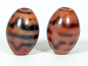 Pair of Antique Round Tiger Tooth Motif Dzi Beads With Bloodspots