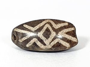 Antique Three Diamond Eye & Tiger Tooth Motif Dzi Bead - Rare Triangular Shape