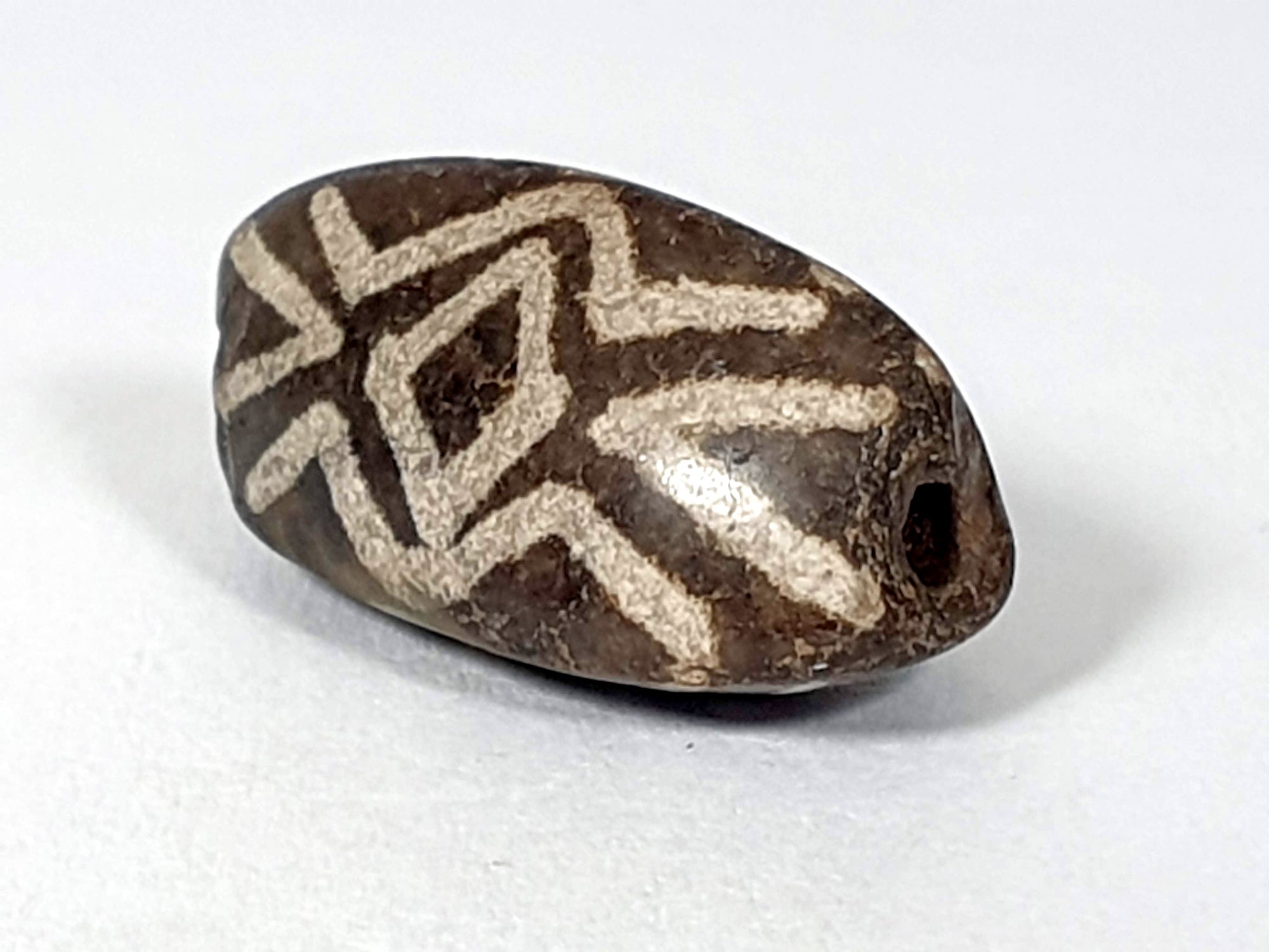 Antique Three Diamond Eye & Tiger Tooth Motif Dzi Bead - Rare Triangular Shape