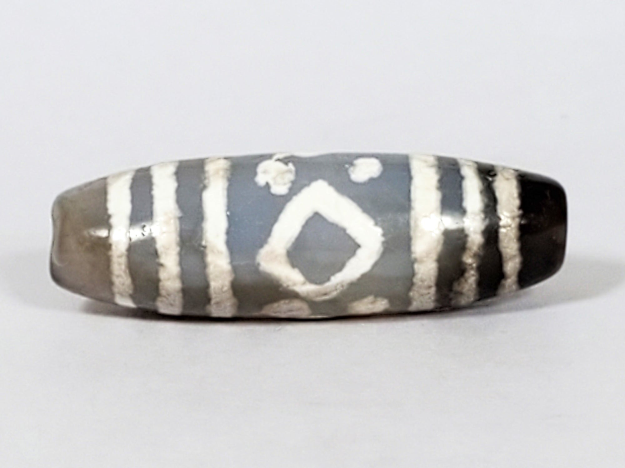 Ancient Three Diamond Eye & Star Motif Dzi Bead