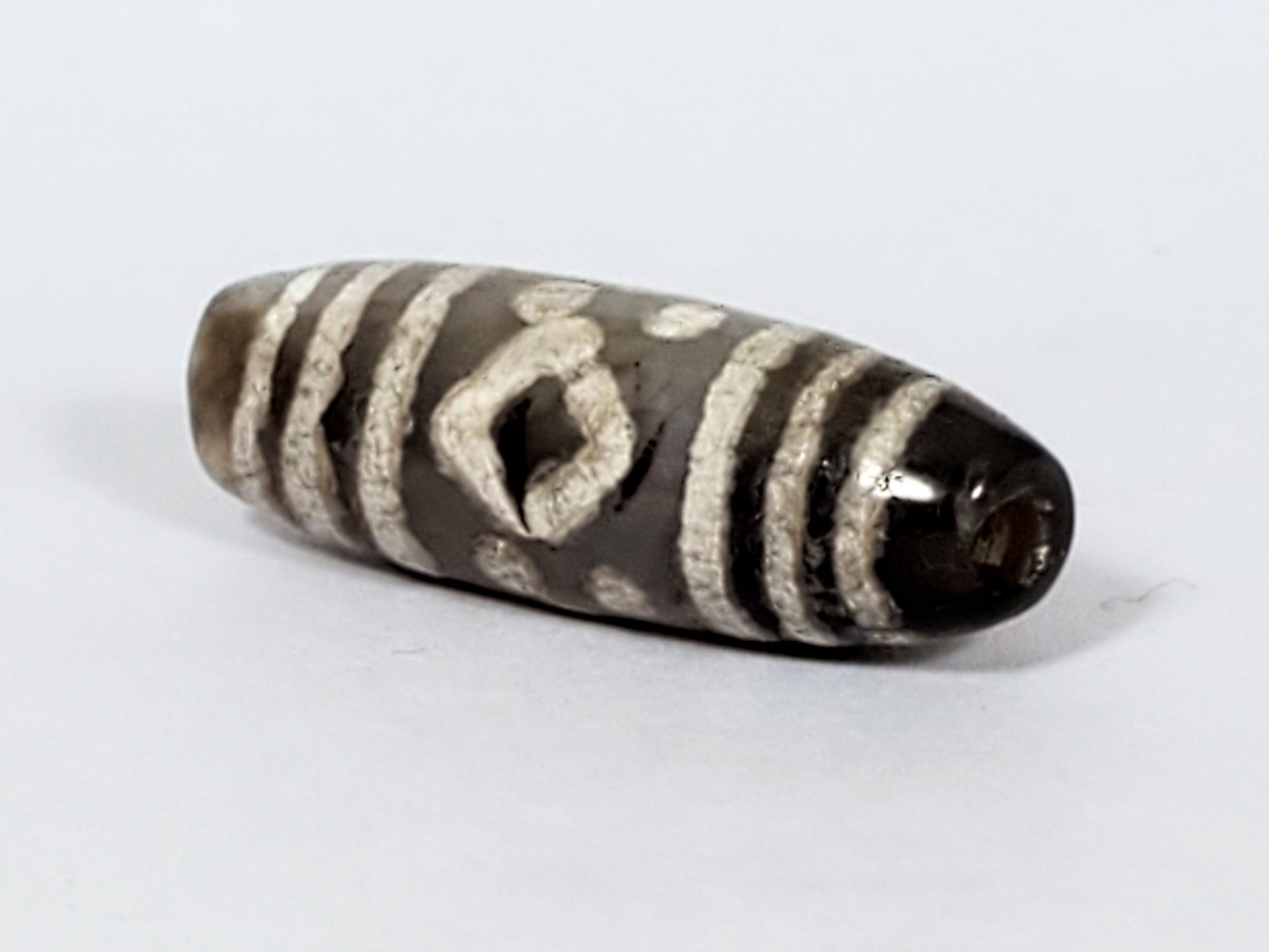 Ancient Three Diamond Eye & Star Motif Dzi Bead