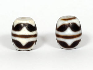 Pair of Vintage Double Tiger Tooth Motif Dzi Beads (TT-041122)