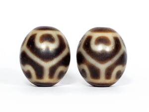 Pair of Round Six Eye Lotus Motif Dzi Beads (R-SiEL-A)