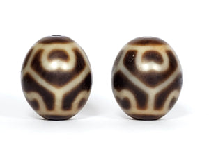 Pair of Round Six Eye Lotus Motif Dzi Beads (R-SiEL-A)