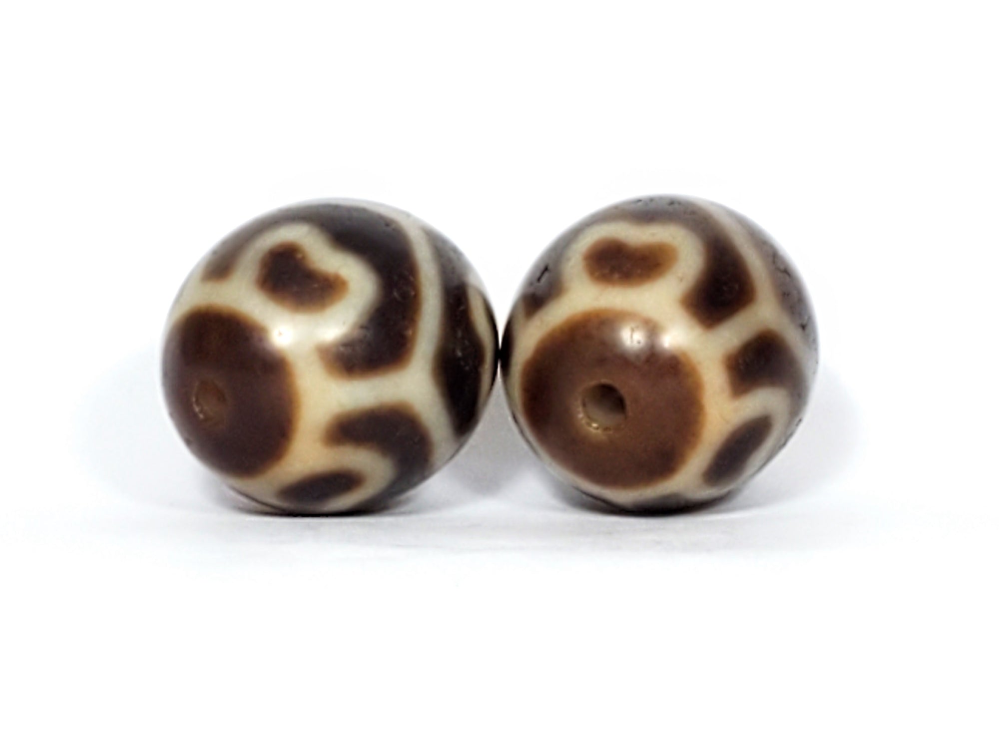 Pair of Round Six Eye Lotus Motif Dzi Beads (R-SiEL-A)