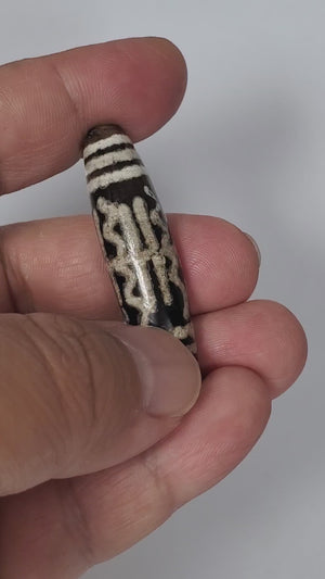 Antique Waves & Bars Motif Dzi Bead